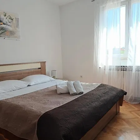 Apartment Casa Lidija *