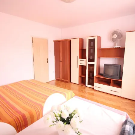 Lägenhet Casa Lidija